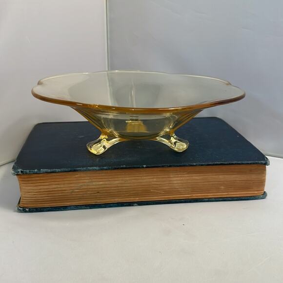Fostoria Topaz Yellow Depression Glass Footed Bowl‎ # 2394 EUC - Picture 1 of 8